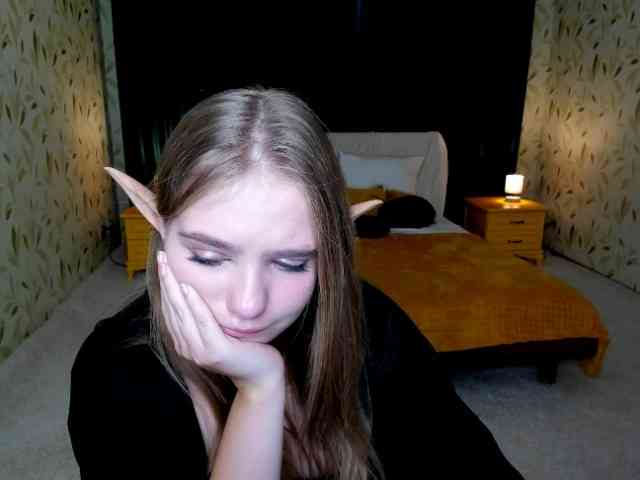 LunaCosplay webcam