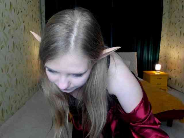 LunaCosplay webcam