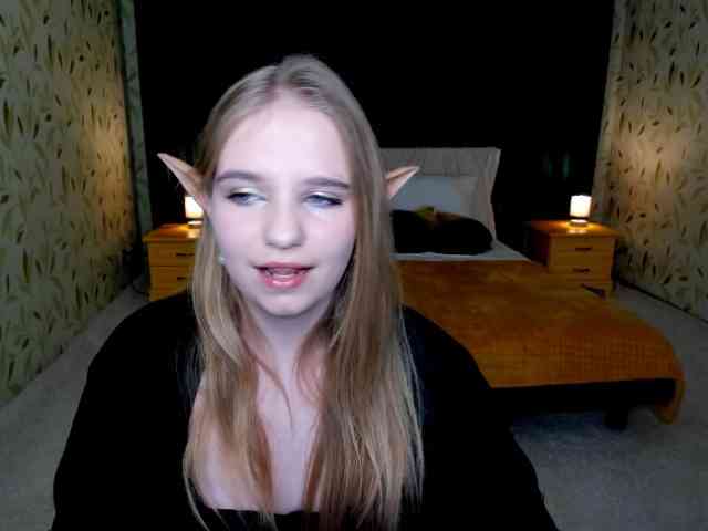 LunaCosplay webcam