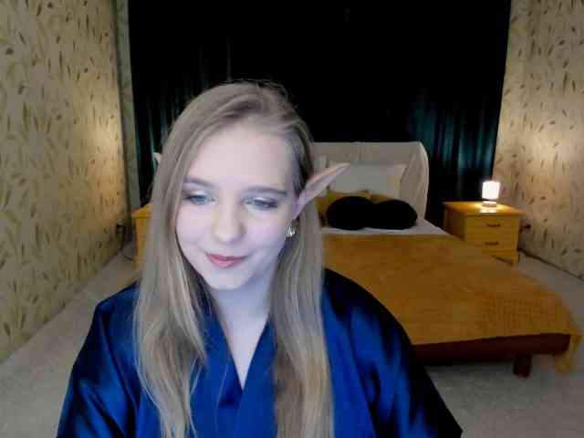 LunaCosplay webcam