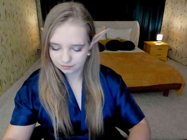 LunaCosplay webcam
