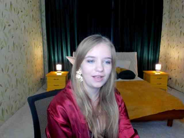 LunaCosplay webcam