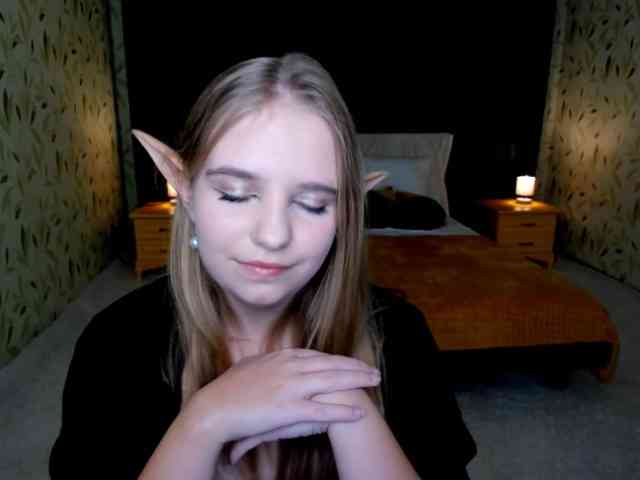 LunaCosplay webcam