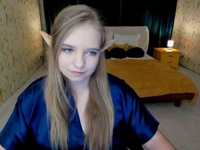 LunaCosplay webcam