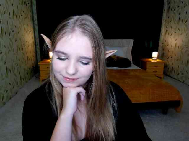 LunaCosplay webcam