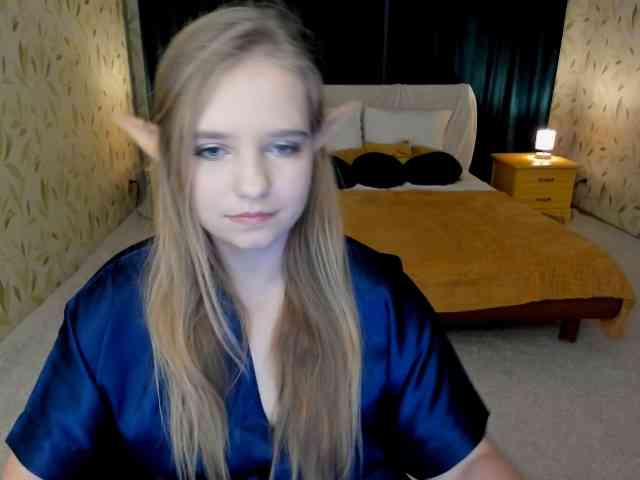 LunaCosplay webcam