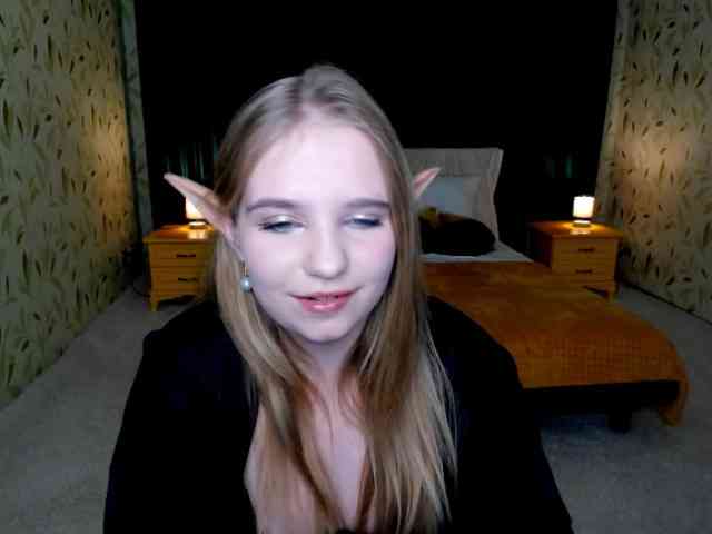 LunaCosplay webcam