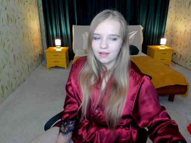 LunaCosplay webcam