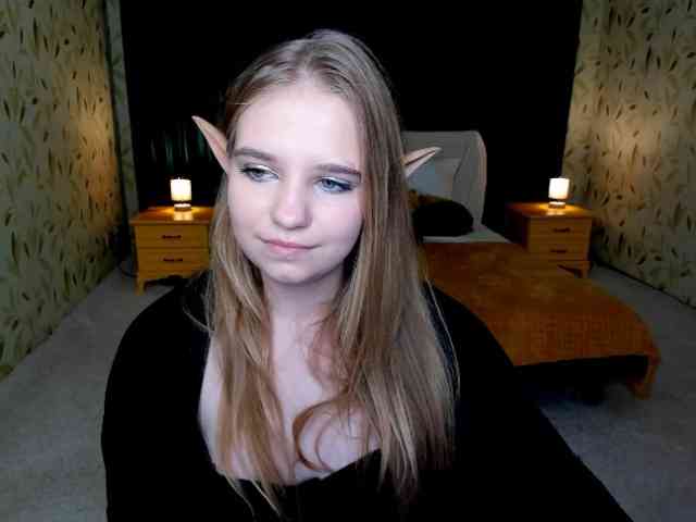 LunaCosplay webcam