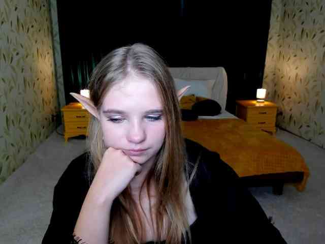 LunaCosplay webcam