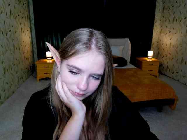 LunaCosplay webcam