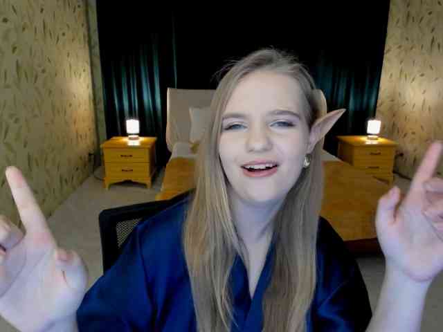 LunaCosplay webcam