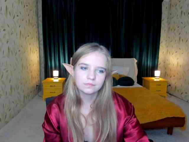 LunaCosplay webcam