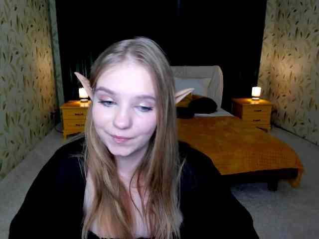 LunaCosplay webcam