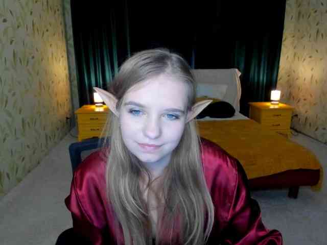 LunaCosplay webcam