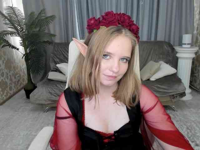 LunaCosplay webcam