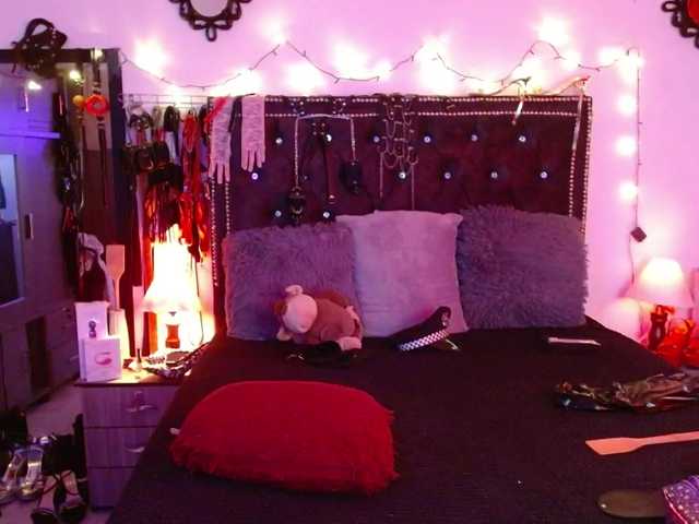 Ameliemartinez's BongaCams show and profile