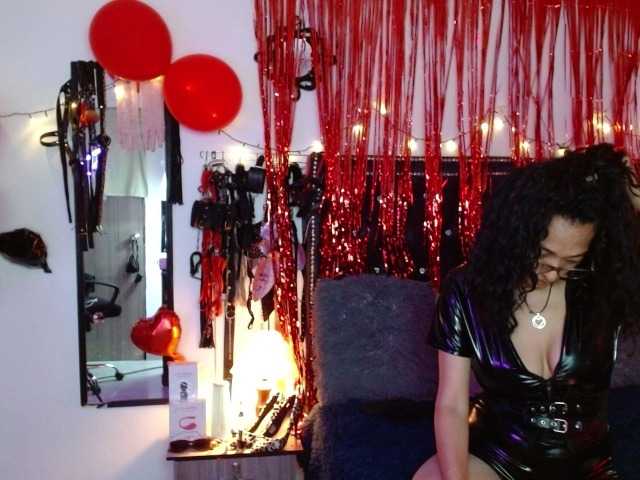 Ameliemartinez from BongaCams