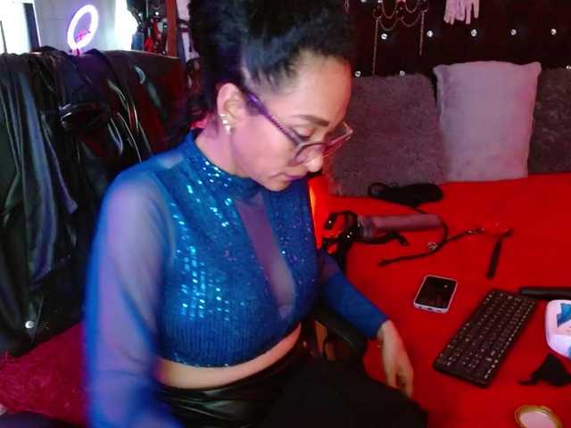 Ameliemartinez webcam