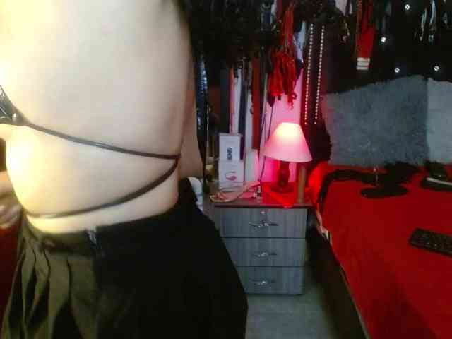 Ameliemartinez webcam