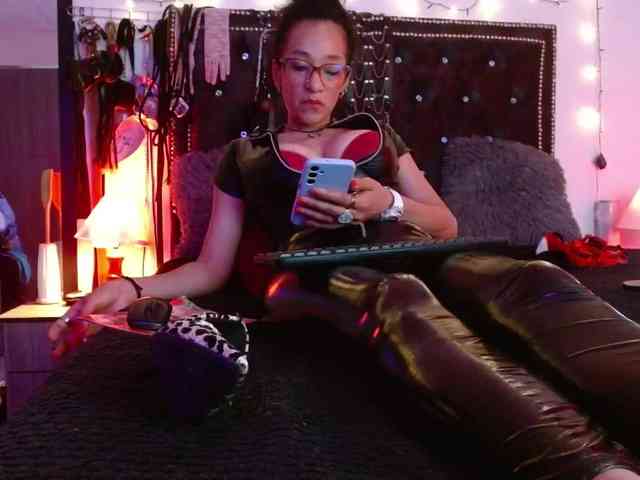 Ameliemartinez webcam