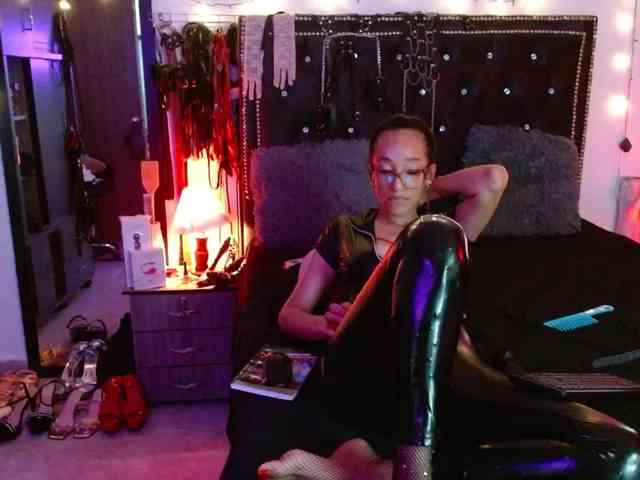 Ameliemartinez webcam