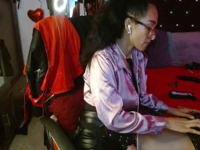 Ameliemartinez webcam