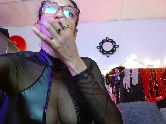 Ameliemartinez webcam