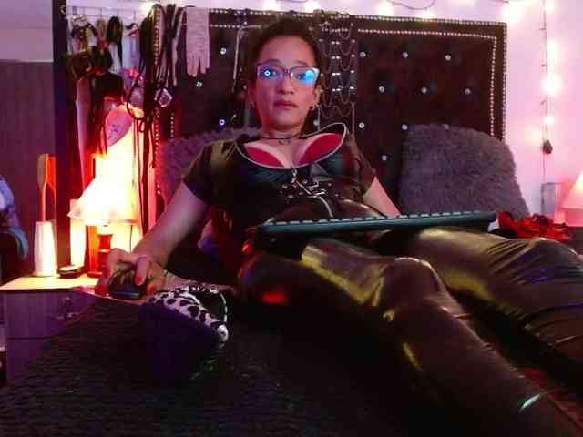 Ameliemartinez webcam