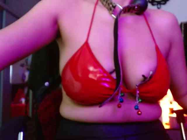 Ameliemartinez webcam