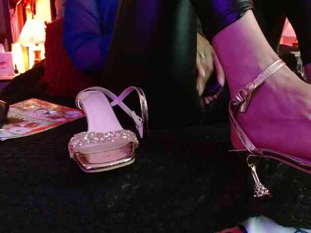 Ameliemartinez webcam