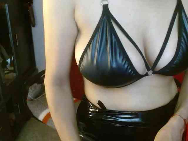 Ameliemartinez webcam