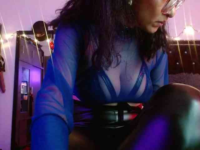 Ameliemartinez webcam