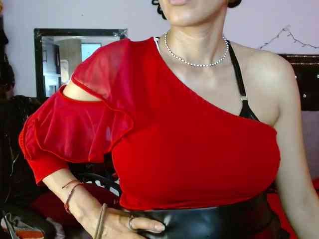 Ameliemartinez webcam