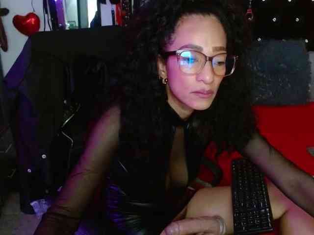 Ameliemartinez webcam