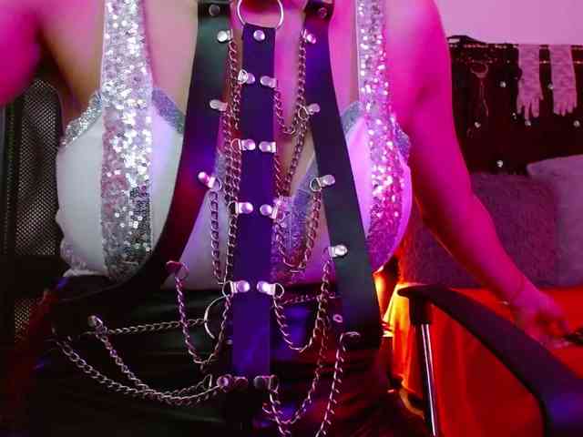 Ameliemartinez webcam