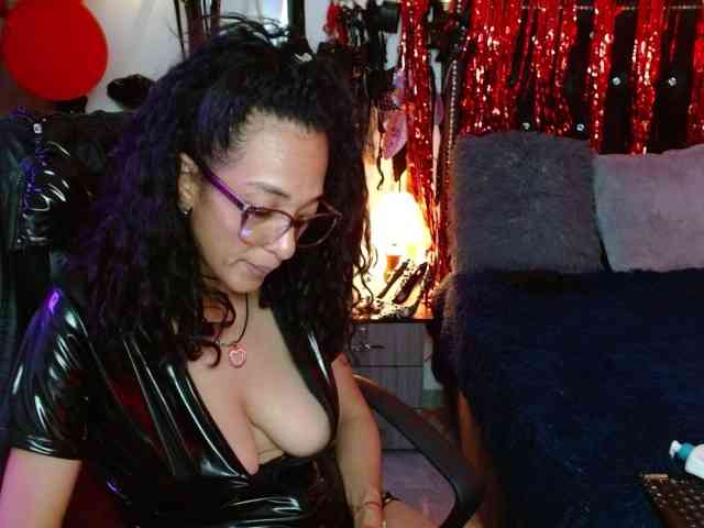 Ameliemartinez webcam