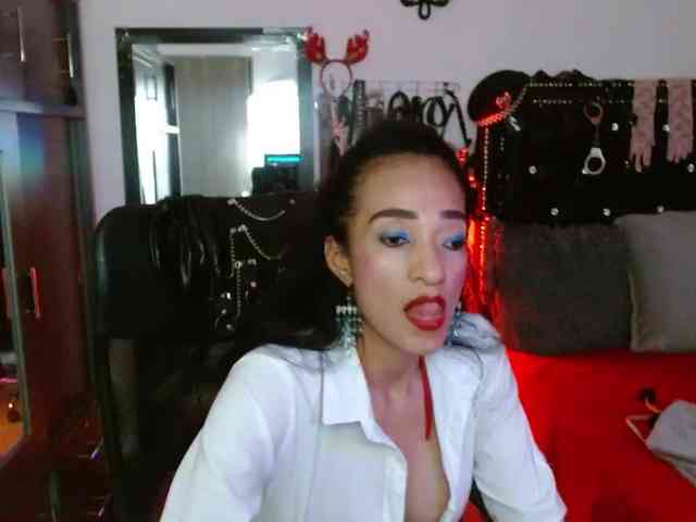 Ameliemartinez webcam