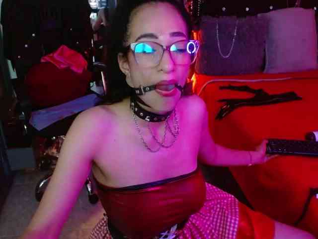 Ameliemartinez webcam