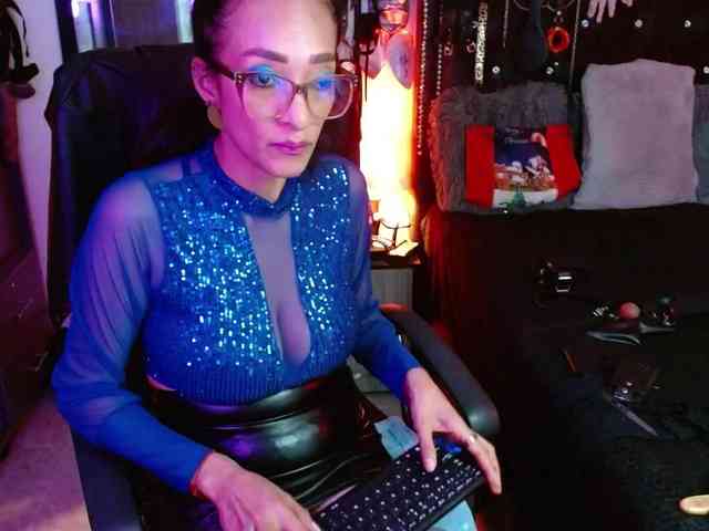 Ameliemartinez webcam