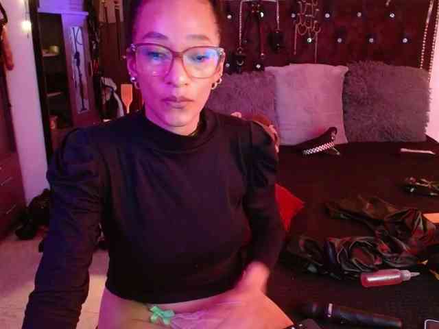 Ameliemartinez webcam