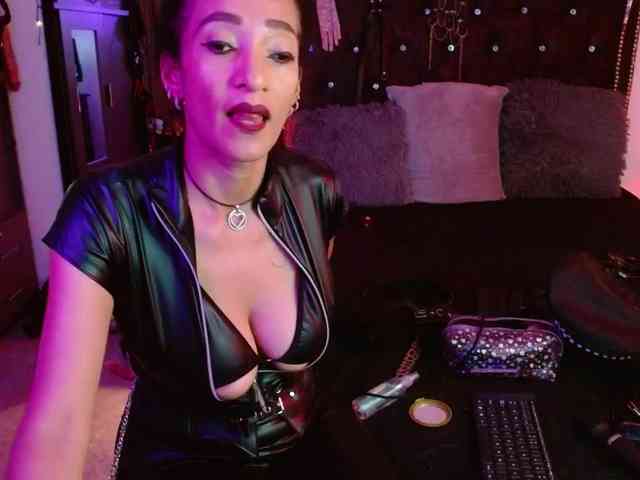 Ameliemartinez webcam