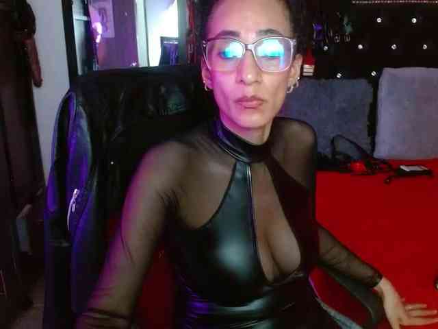 Ameliemartinez webcam