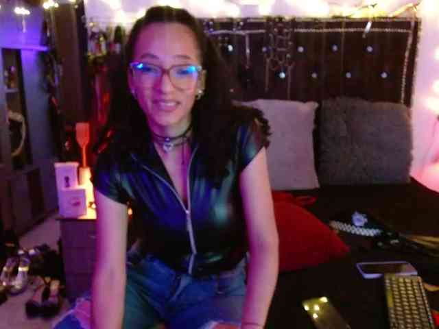 Ameliemartinez webcam