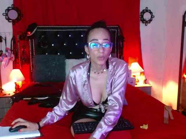 Ameliemartinez webcam