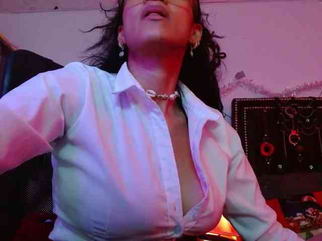 Ameliemartinez Ameliemartinez