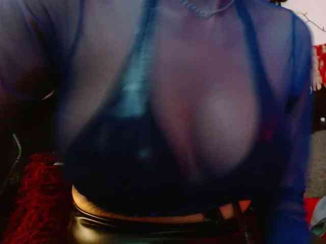 Ameliemartinez webcam