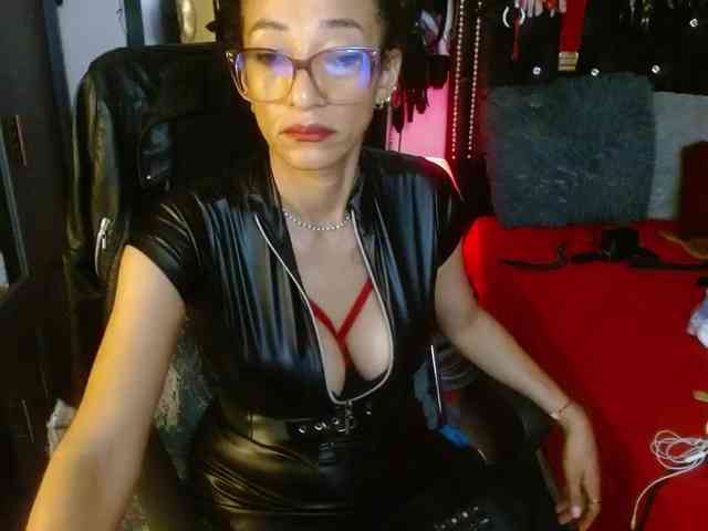 Ameliemartinez webcam