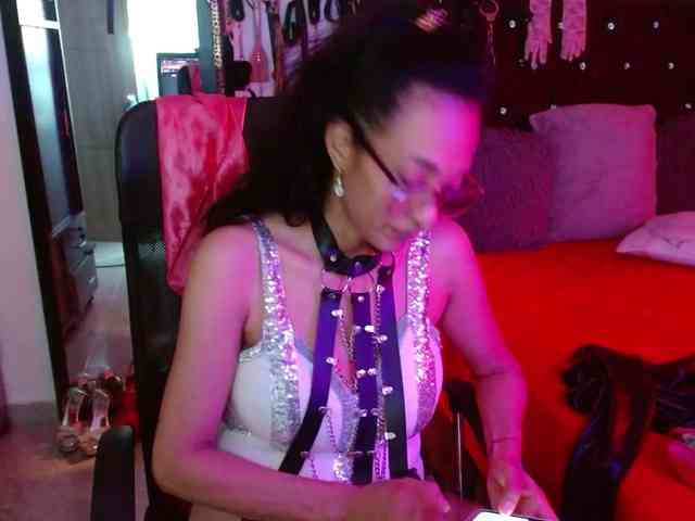 Ameliemartinez webcam