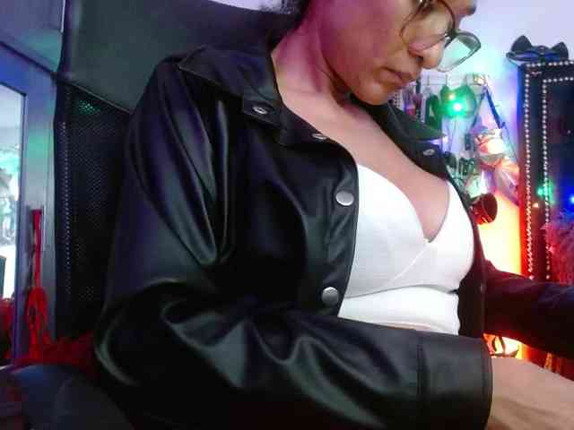 Ameliemartinez Ameliemartinez